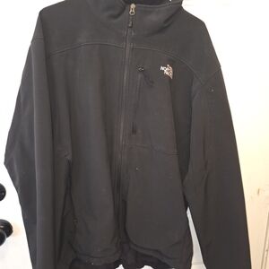 The North Face Men's Black Apex Jacket